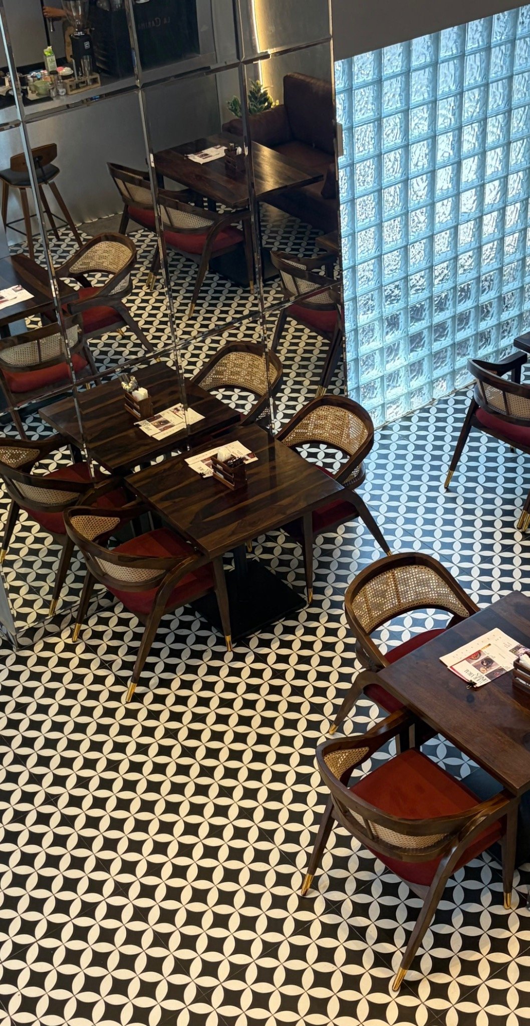 Onefold cafe in Vadapalani, Chennai furnished with DYKU seating and tables